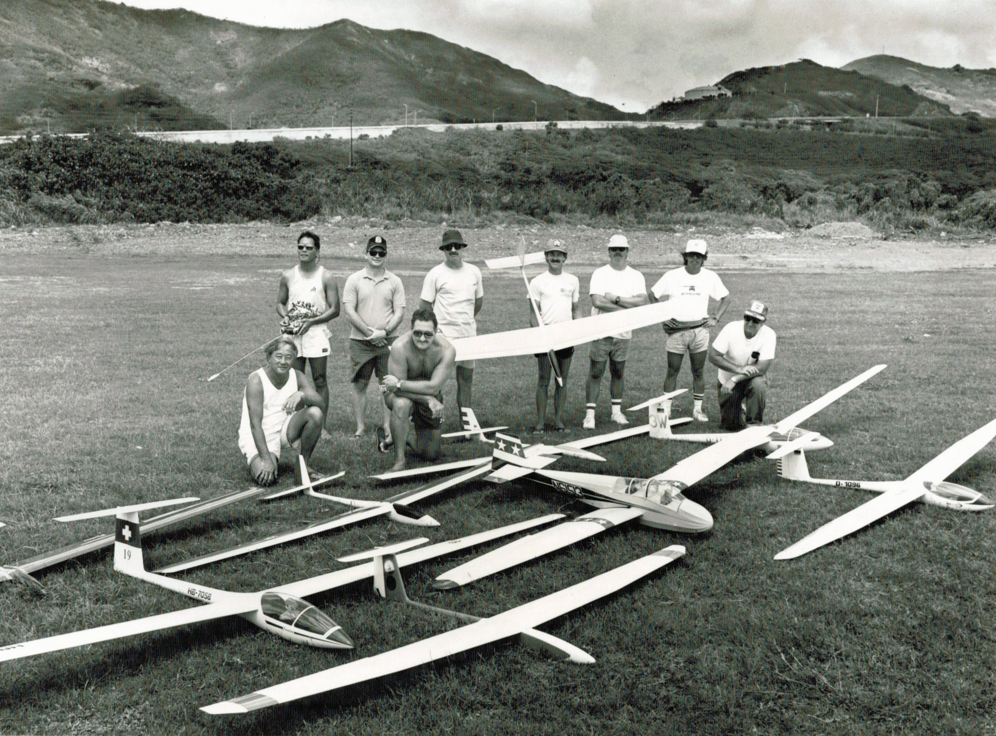 1990 - Rear L-R: Adrian Kinimaka, Jim Williams, Peter Schubert, Jim Villard, Dave Hill, Milt Chun - Front L-R: Jerry Ching, Chris Fradelos, Duane Lipps
