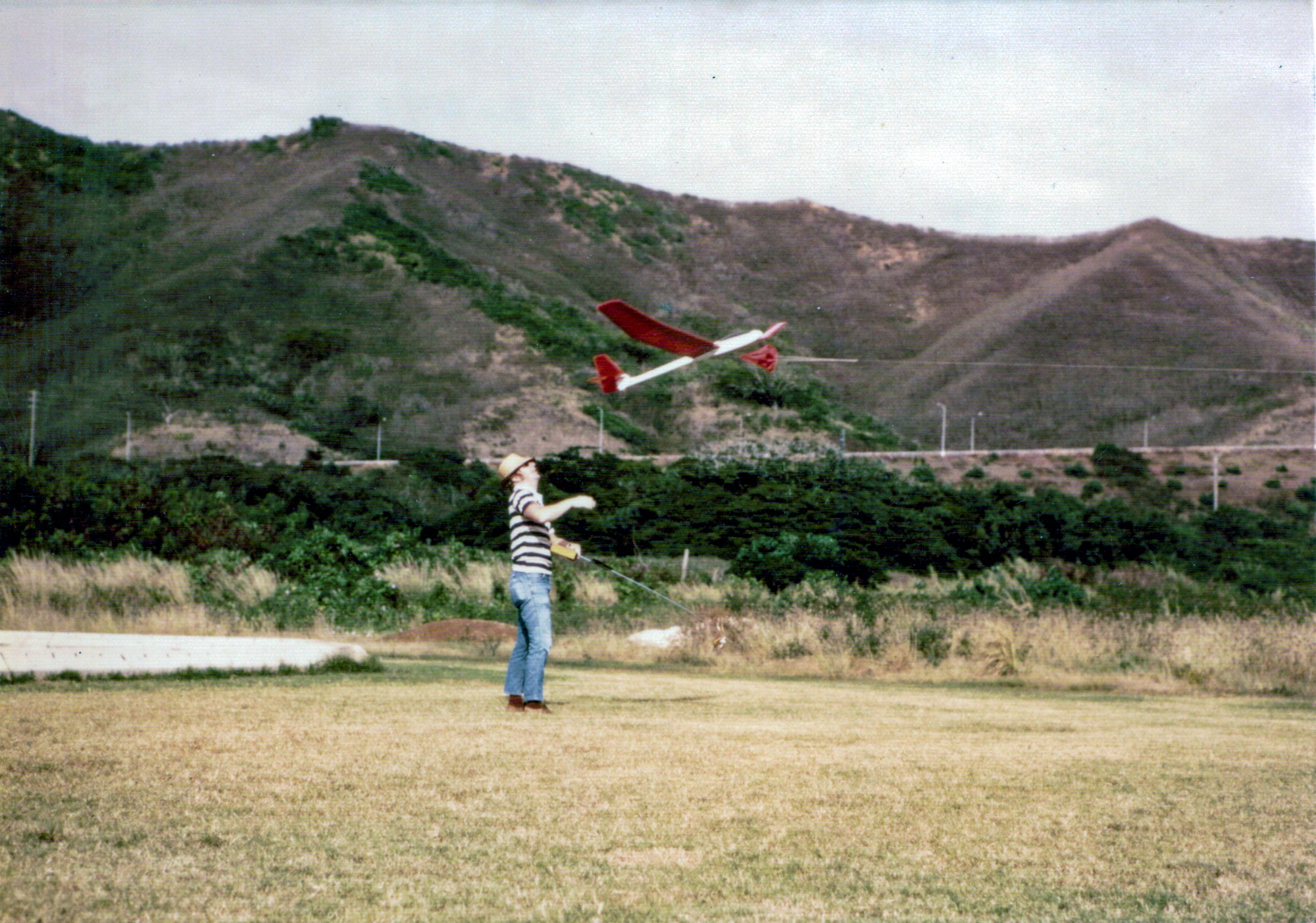 1976 December - Dave Wartel launching his Aquila